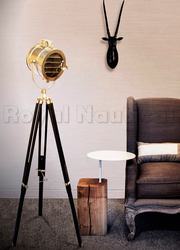 Tripod Lamp Stand – Lighting With Style